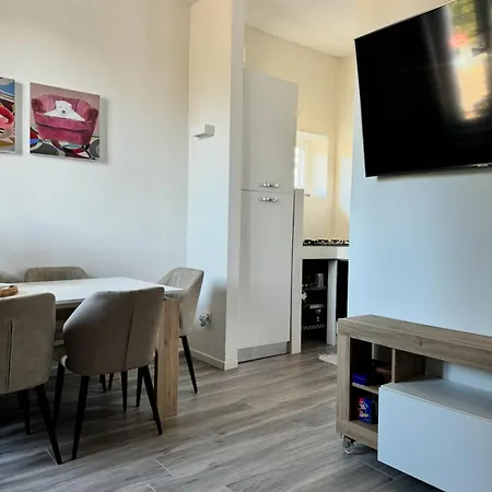 Casa Adele Semesterbostad Fagnano Olona